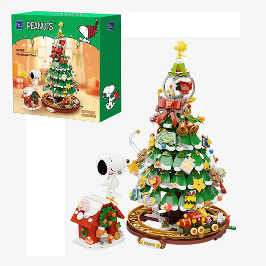 Snoopy Christmas Tree